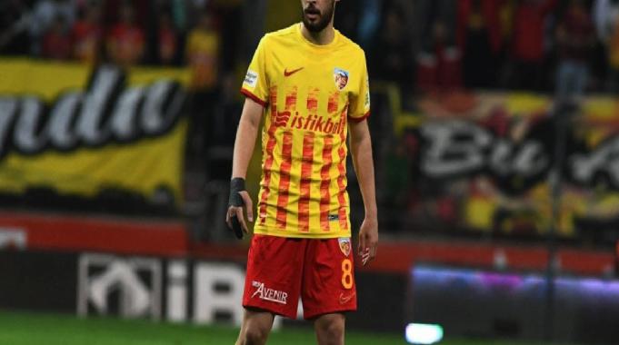 Beşiktaş, Kartal Kayra Yılmaz'ı Kayserispor'a kiraladı