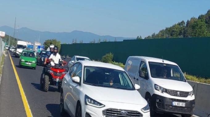 Bolu Dağı Tüneli kapandı: D-100&#039;den bir gecede 46 bin araç geçti