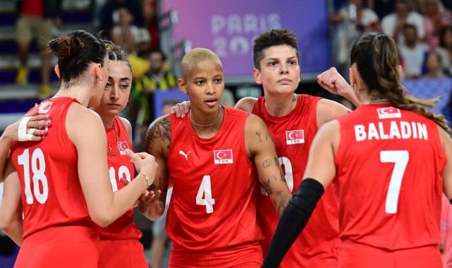 Bronz madalya maçına çıkacağız! Filenin Sultanları, İtalya'ya mağlup oldu