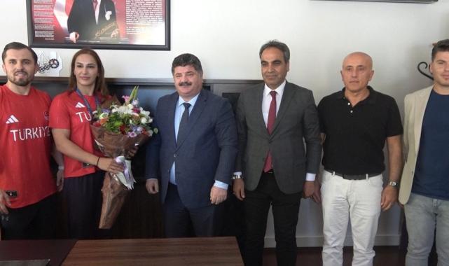 Buse Tosun Çavuşoğlu: Mutluyum, gururluyum