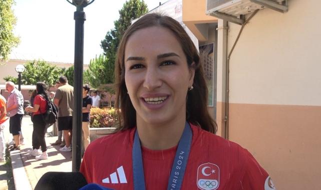 Buse Tosun Çavuşoğlu: Mutluyum, gururluyum