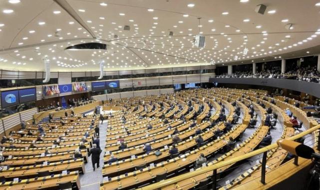 Dünyada bir ilk: Avrupa Birliği'nin "Yapay Zeka Yasası" yürürlüğe girdi