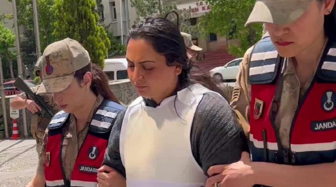 Erzurum&#039;da kürekle kocasını öldürdü