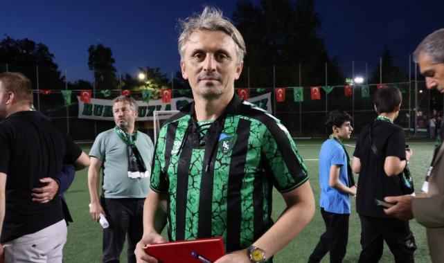 Eski futbolcular, Kocaelispor'un anma etkinliğinde bir araya geldiler