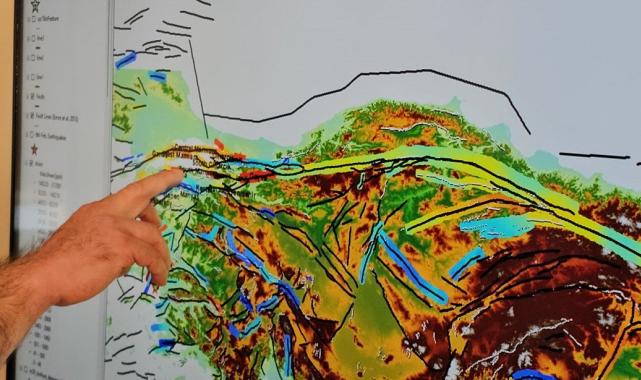 Fay hatlarını inceleyen profesör en riskli bölgeleri açıkladı