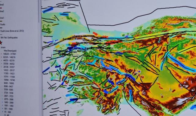 Fay hatlarını inceleyen profesör en riskli bölgeleri açıkladı