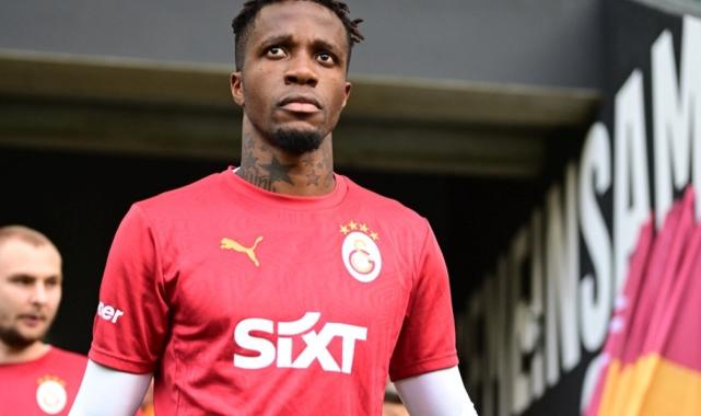 Galatasaray'da Wilfried Zaha krizi! Okan Buruk takımda düşünmüyor