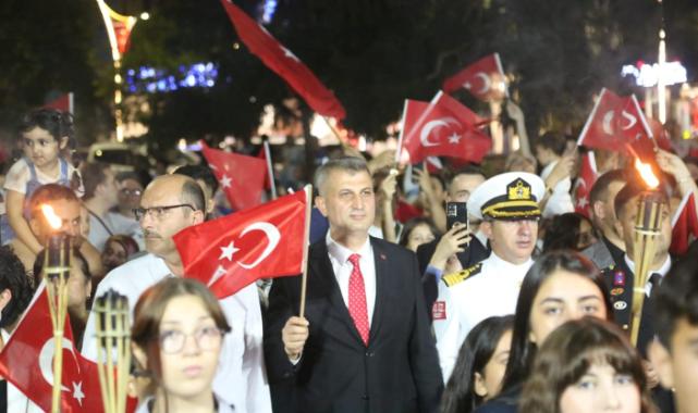 Gölcük'te 30 Ağustos Zafer Bayramı coşkusu