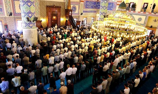 Hamas lideri Heniyye'ye veda: Türkiye'de camilerde gıyabi cenaze namazı kılındı