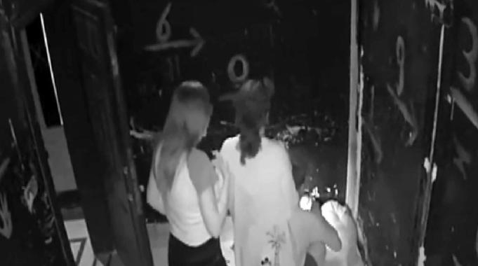 Hatay'da korku evine giden çocuk bayıldı