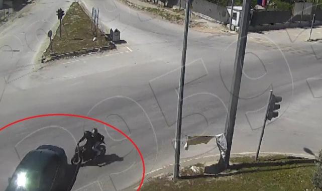 Hatay'da otomobille çarpışan motosikletli havaya uçtu