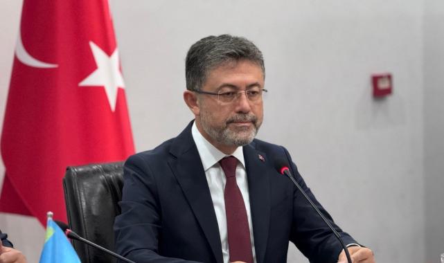 İbrahim Yumaklı, 3 farklı yangın bölgesi hakkında bilgi verdi