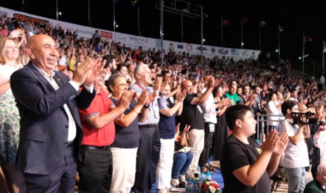 Işın Karaca festivalin finaline damga vurdu