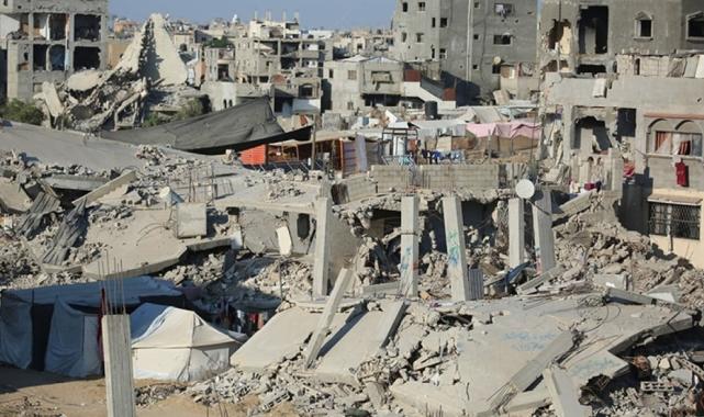 İsrail'in Gazze'nin orta kesimine düzenlediği saldırıda 5 Filistinli öldü