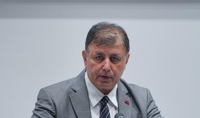 İzmir Büyükşehir Belediye Başkanı Cemil Tugay: Ölen balıklar buraya ait değil