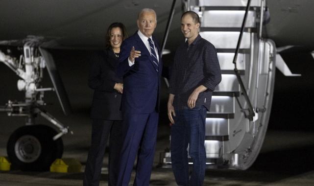 Joe Biden, Ankara'daki takas operasyonuyla ABD'ye dönenleri karşıladı