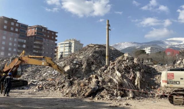 Kahramanmaraş'ta yıkılan sitenin müteahhidi: Ömür boyu binadan sorumlu olamam