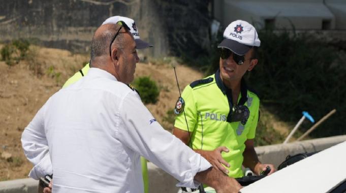 &#039;Kilit kavşak&#039; Kırıkkale’de sıkı denetim: Otobüsler tek tek durduruldu