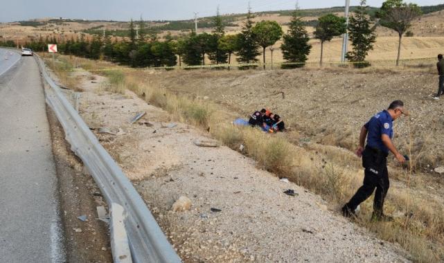 Konya'da kaza yaptığı aracının parçalarını toplayan sürücüye otomobil çarptı