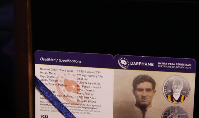 Lefter Küçükandonyadis’in hatıra parası Ali Koç’a hediye edildi