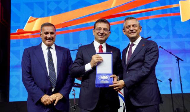 Paris'te İstanbul Evi açıldı