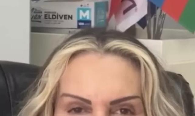 Şarkıcı Petek Dinçöz'ün annesi estetik olmuştu! Doktoru son halini paylaştı