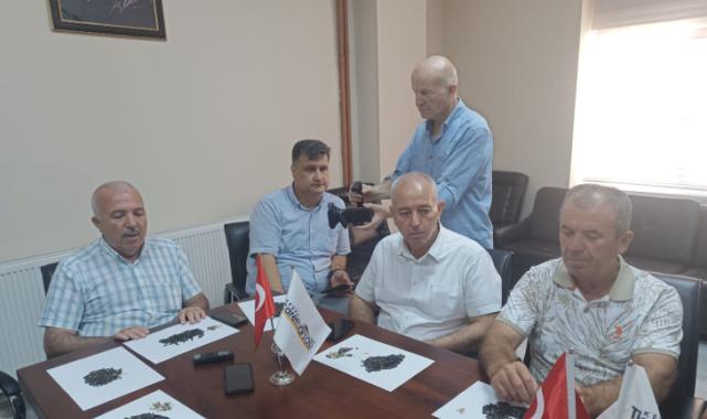 Sezonun ilk ayçiçeği ürünü 20.20 TL’ye satın alındı