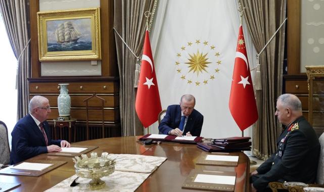 SON DAKİKA: YAŞ kararıyla 23 general ve amiral bir üst rütbeye yükseltildi