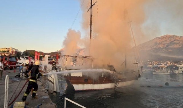 Antalya'da marinada yangın çıktı