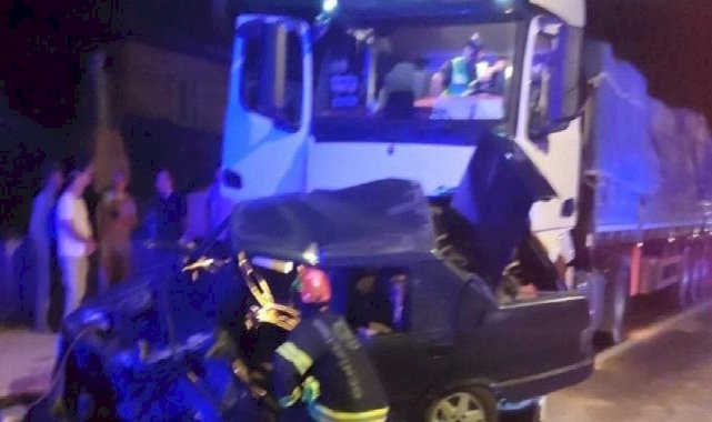 Denizli'de zincirleme kaza: Yolda kalan araçlara tır çarptı