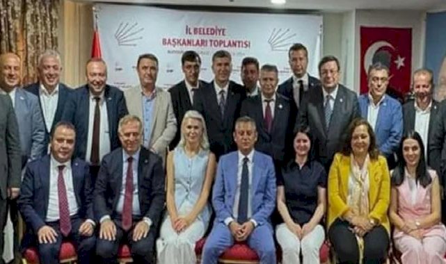 Filiz Gencan Akın, Burdur’da düzenlenen il belediye başkanları toplantısına katıldı