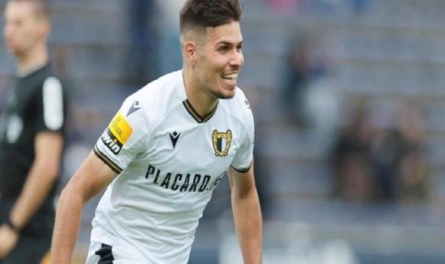 Galatasaray sol bek alıyor! Francisco Moura...