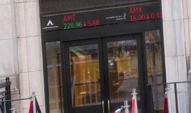 Haftanın ilk işlem gününde küresel piyasalarda tarihi satış baskısı yaşandı