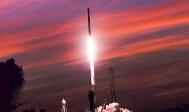 SpaceX, 23 Starlink uydusunu daha yörüngeye gönderdi