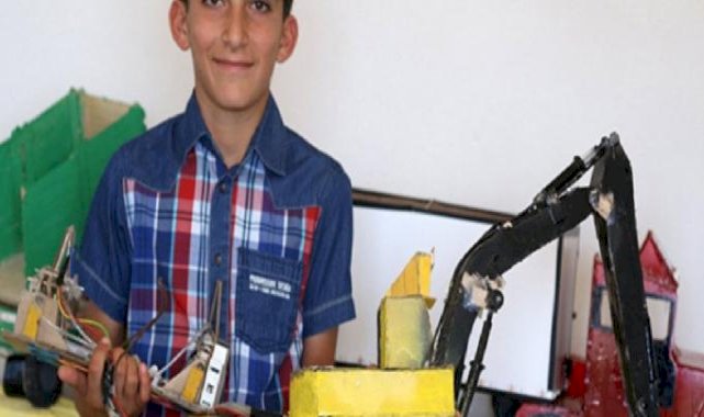 TEKNOFEST hedefleyen genç: Atıl malzemelerle araçlar yapıyor