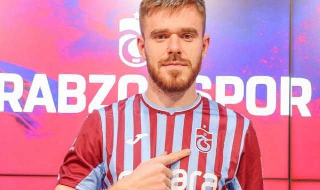 Trabzonspor, Arseniy Batagov için imza töreni düzenledi