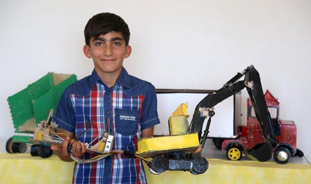 TEKNOFEST hedefleyen genç: Atıl malzemelerle araçlar yapıyor