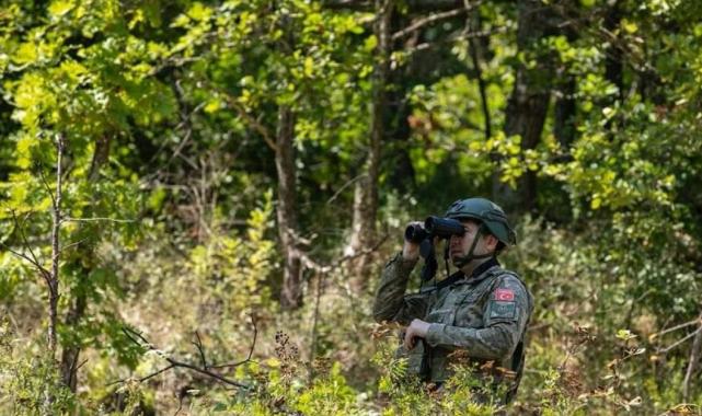 Türk askerinden Kosova-Sırbistan sınırında devriye