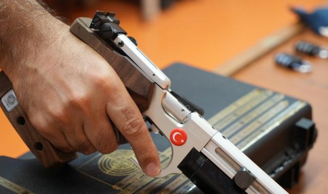 Yusuf Dikeç: Atışa başlamak isteyen gençlere bir lokomotif olmuştur