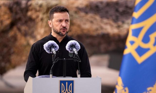 Zelenskiy duyurdu: F-16'lar Ukrayna'da