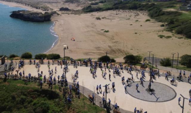 3 ülkeden 350 bisikletçi Kocaeli'de... Pedallar Filistinli çocuklar için