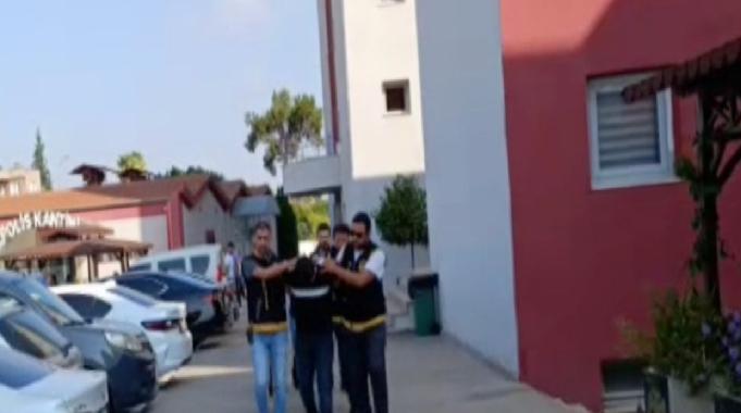 Adana'da iş yeri saldırısı: Biri gözcülük yaptı diğeri ateş açtı