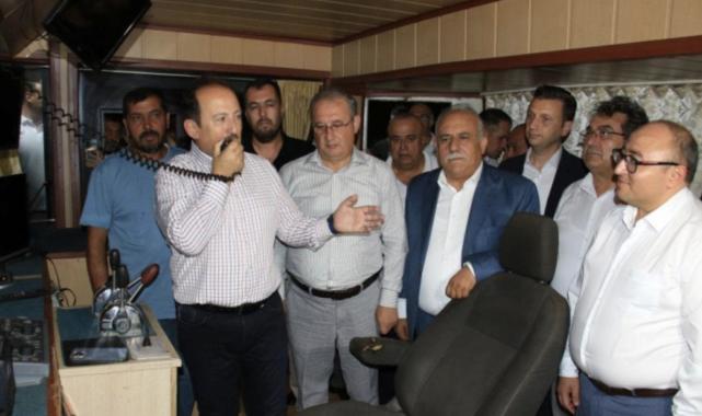 Akdenizli balıkçılar da sezonu açtı: Denize açıldılar