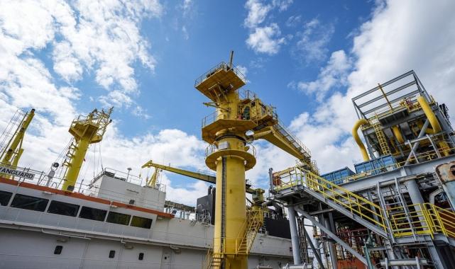 Alparslan Bayraktar: Yeni yüzer doğalgaz üretim tesisiyle, 2026'da ikinci faza geçilecek