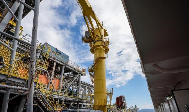 Alparslan Bayraktar: Yeni yüzer doğalgaz üretim tesisiyle, 2026'da ikinci faza geçilecek