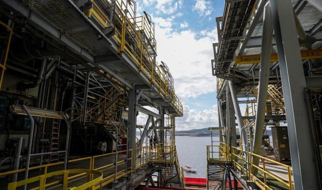 Alparslan Bayraktar: Yeni yüzer doğalgaz üretim tesisiyle, 2026'da ikinci faza geçilecek