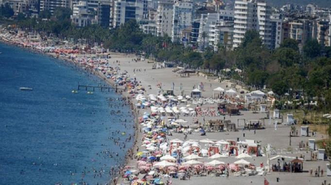 Antalya turist sayısında 17 milyon hedefini aşacak