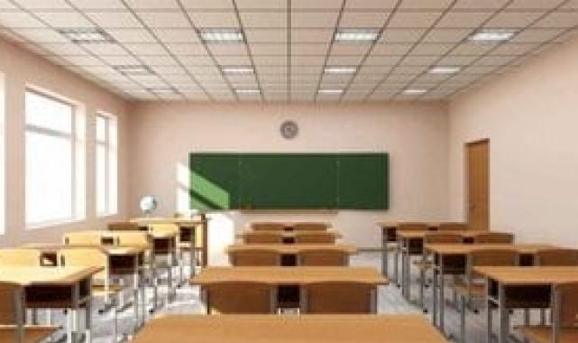 Antalya'da özel okulun 30 bin lira istediği kitapları kitapçıdan 5 bin liraya alan veliler