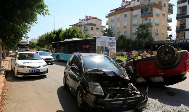 Antalya'da polislerle sürünün şaşkına çeviren diyaloğu: Ne kadar zor görev yaptığınızın farkındayım...