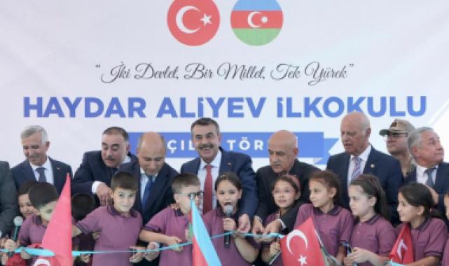 Azerbaycan desteğiyle yapılan ilkokul Kahramanmaraş'ta açıldı